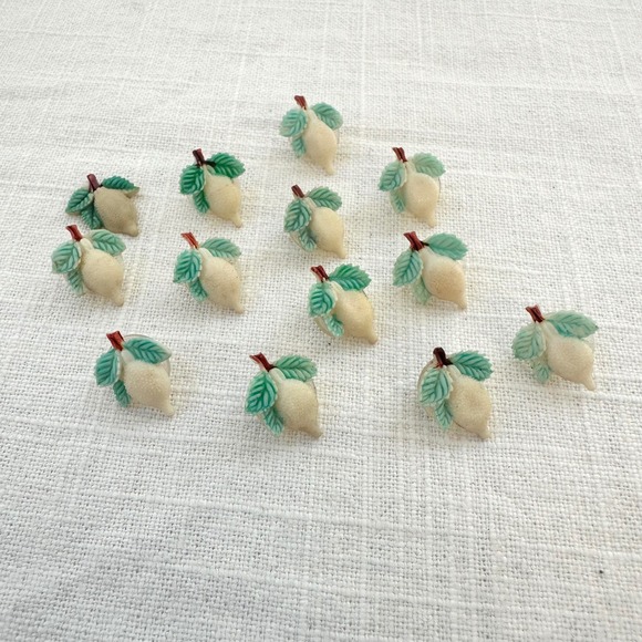 Other - Set of 13 Vintage Lemon Buttons Yellow Vtg‎ Crafts